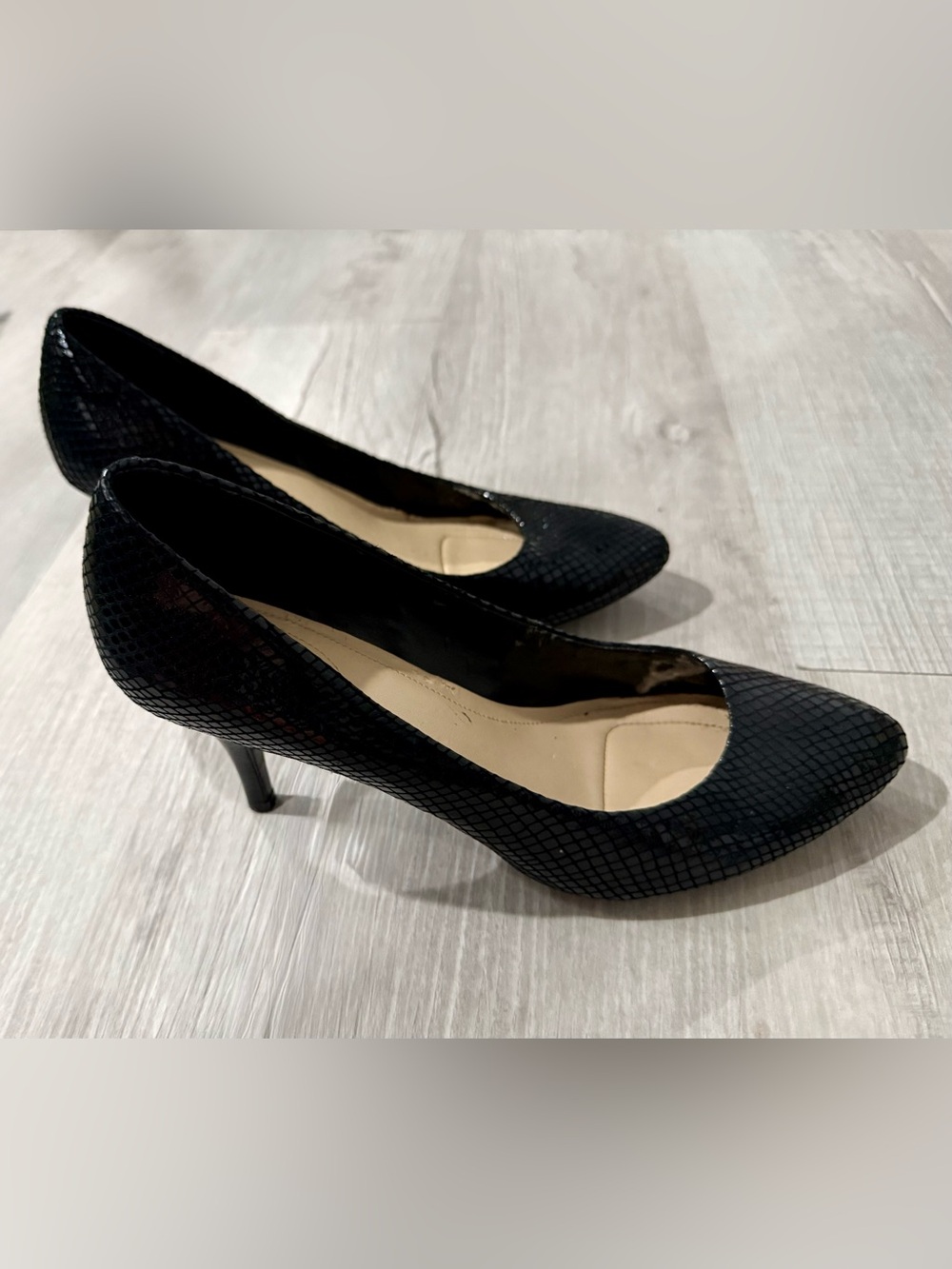 Calvin Klein Black Python Embossed Textured Leather Pointed Toe Pump Stiletto
